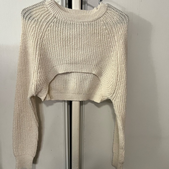 Crop Top Long Sleeve - Picture 3 of 3